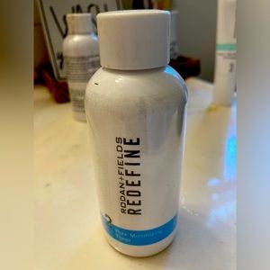 Rodan & Fields reverse pore minimizing toner.